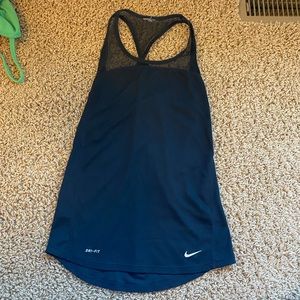 Nike Women’s Racerback Tank XS